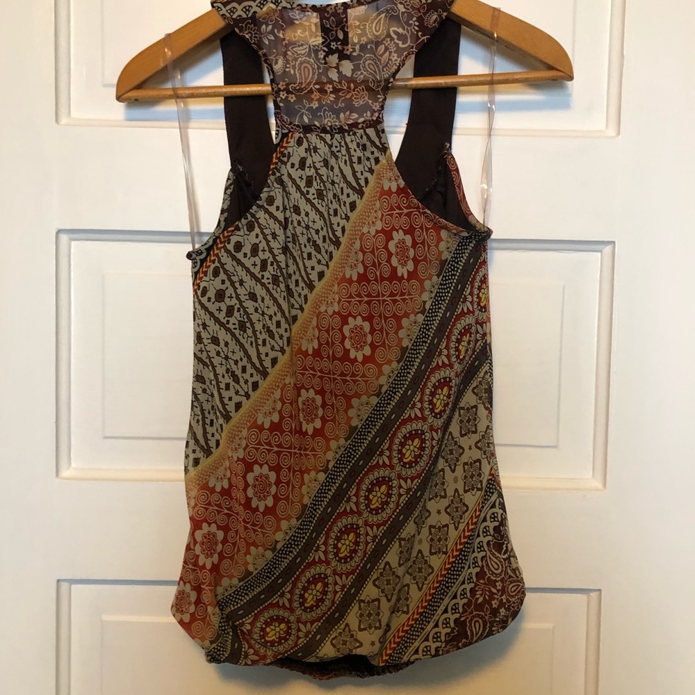 Wrapper Brand Tank - Picture 3 of 4